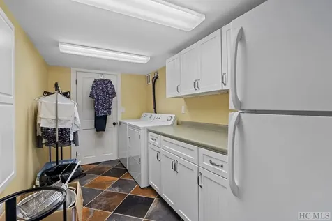 653 Country Club Drive Highlands NC 28741
