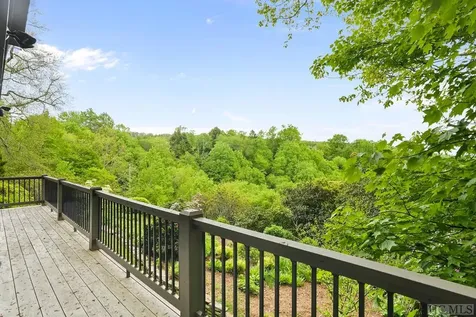 653 Country Club Drive Highlands NC 28741