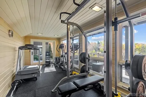 653 Country Club Drive Highlands NC 28741