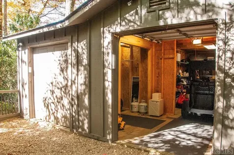 653 Country Club Drive Highlands NC 28741
