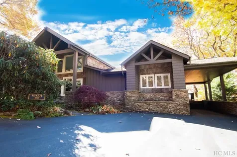 653 Country Club Drive Highlands NC 28741