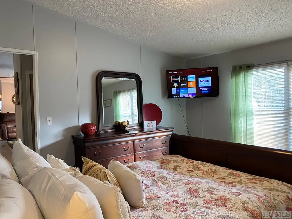 Lake Toxaway NC 28747