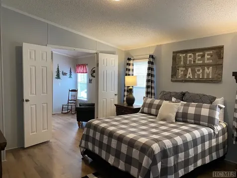 Lake Toxaway NC 28747