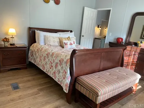 Lake Toxaway NC 28747