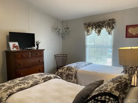 Lake Toxaway NC 28747