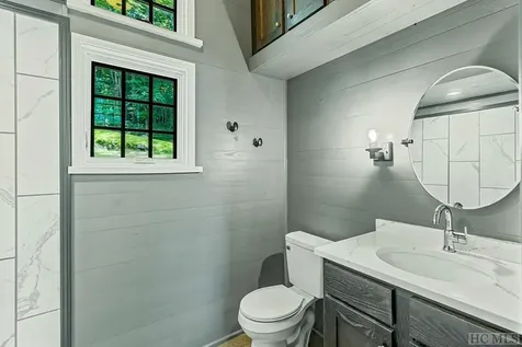 21 Moonstone Loop Highlands NC 28741