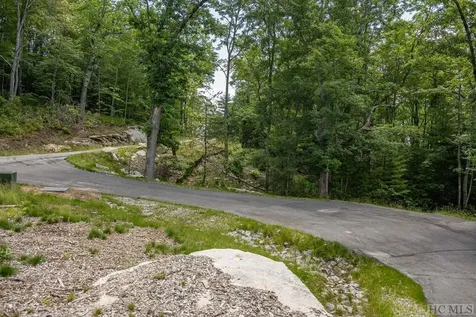 176 Dry Creek Trail Cashiers NC 28717