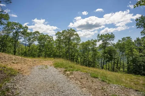 176 Dry Creek Trail Cashiers NC 28717