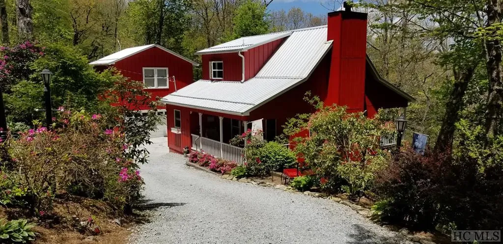 175 Holt Circle Highlands NC 28741