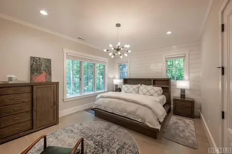 121 Hardy View Lane Cashiers NC 28717