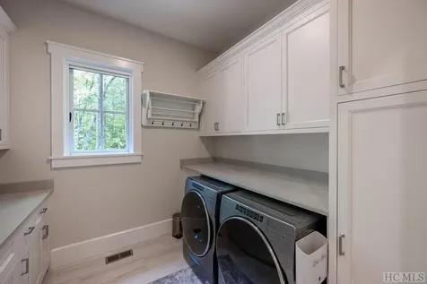 121 Hardy View Lane Cashiers NC 28717