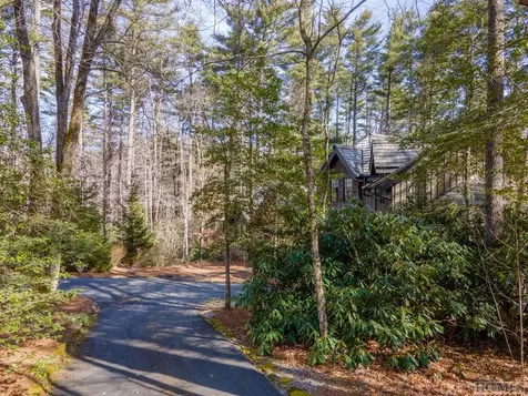 288 Cherokee Views Cashiers NC 28717