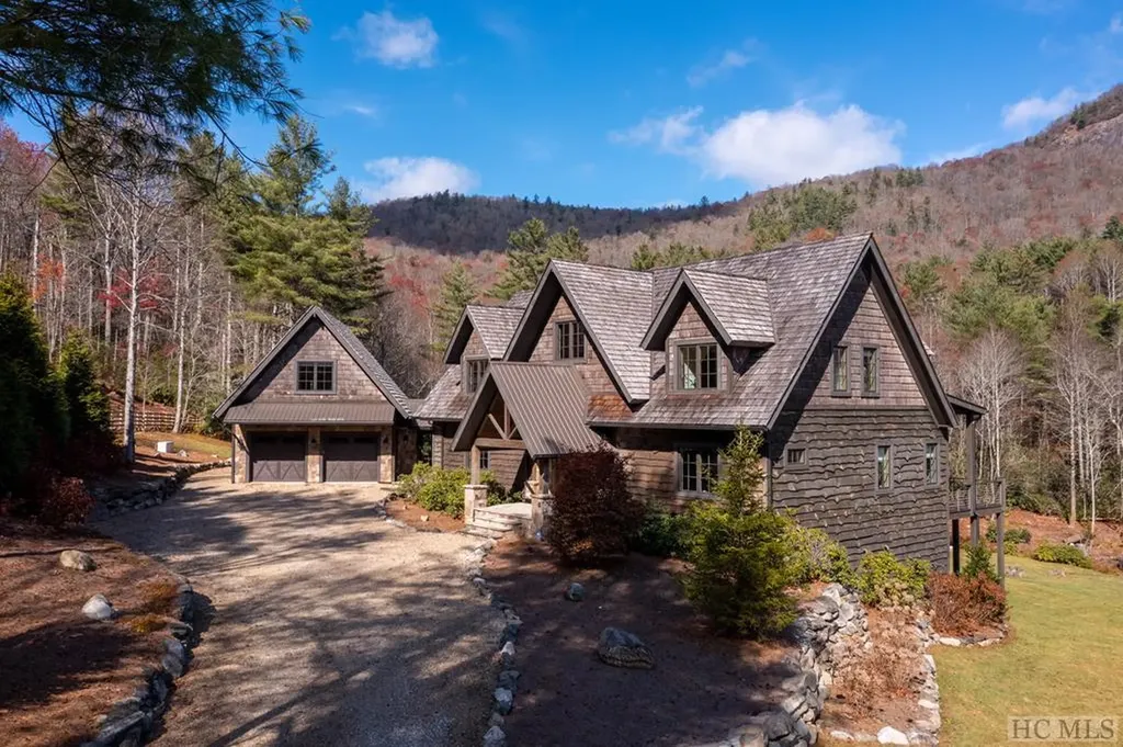 1460 Shortoff Road Highlands NC 28741