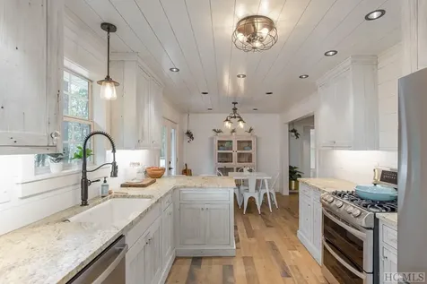 619 Holly Road Sapphire NC 28774