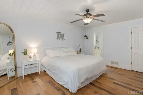 619 Holly Road Sapphire NC 28774