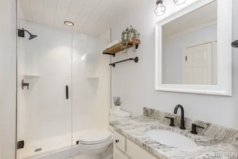 619 Holly Road Sapphire NC 28774
