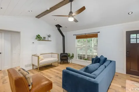 619 Holly Road Sapphire NC 28774