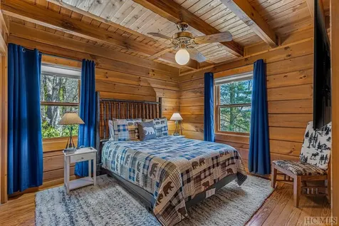 910 Hwy 107 N Cashiers NC 28717