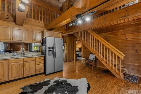 910 Hwy 107 N Cashiers NC 28717