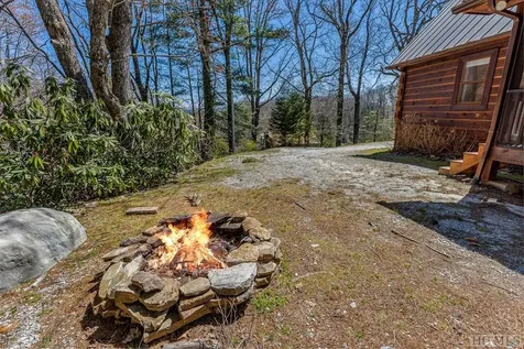 910 Hwy 107 N Cashiers NC 28717