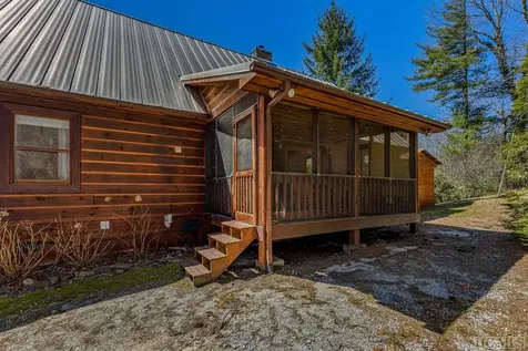 910 Hwy 107 N Cashiers NC 28717