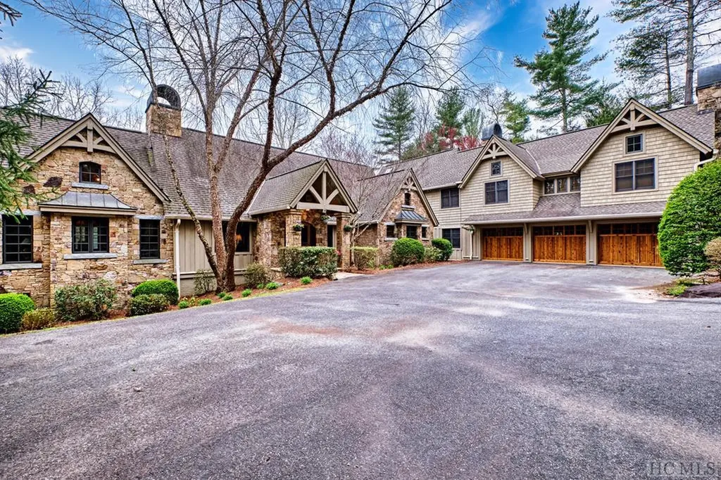 292 Stillpoint Lane Glenville NC 28736