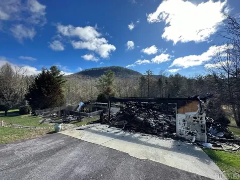 40 Mountain Brook Way Highlands NC 28741