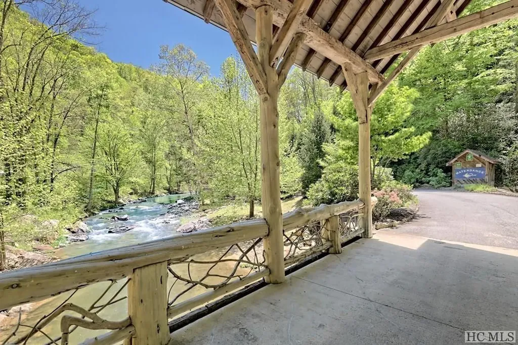 13 Hares Ear Tuckasegee NC 28783