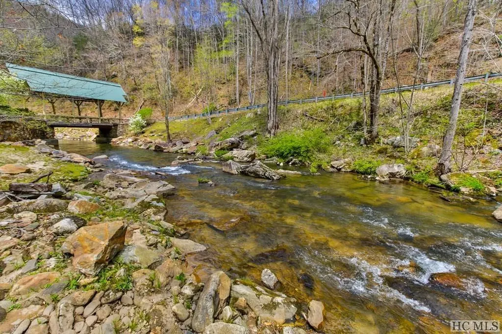 13 Hares Ear Tuckasegee NC 28783