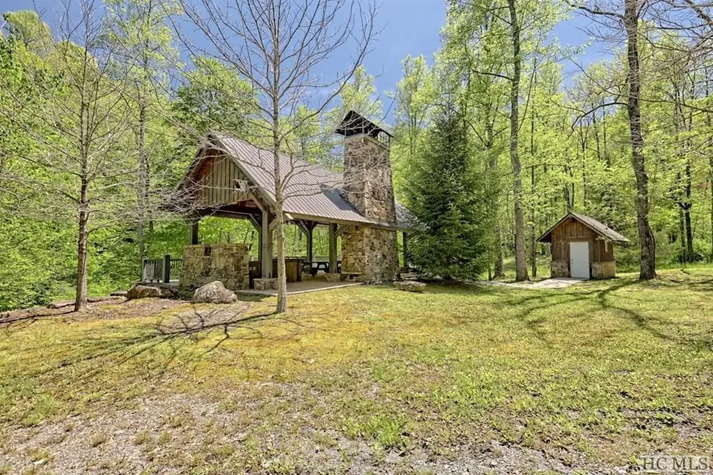 13 Hares Ear Tuckasegee NC 28783