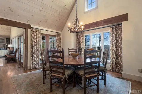 872 Cross Creek Trail Cullowhee NC 28723