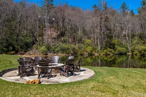872 Cross Creek Trail Cullowhee NC 28723