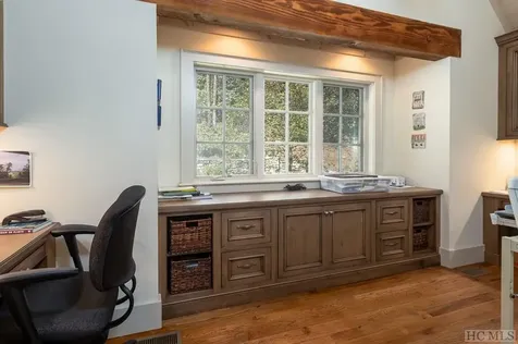 872 Cross Creek Trail Cullowhee NC 28723