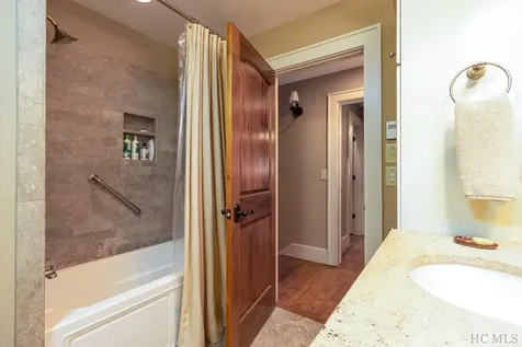 872 Cross Creek Trail Cullowhee NC 28723
