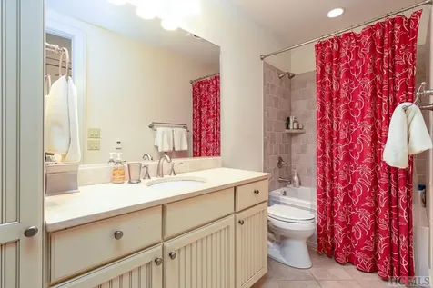 872 Cross Creek Trail Cullowhee NC 28723