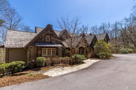 872 Cross Creek Trail Cullowhee NC 28723