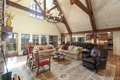 872 Cross Creek Trail Cullowhee NC 28723