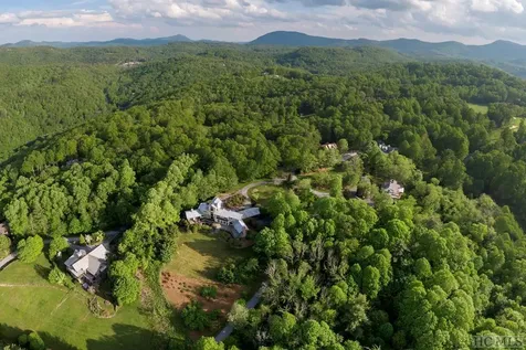 82 Drystack Way Cashiers NC 28717
