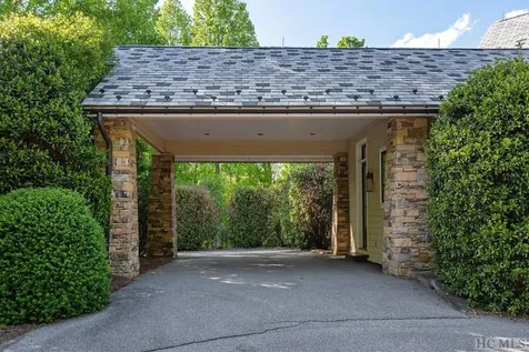 82 Drystack Way Cashiers NC 28717