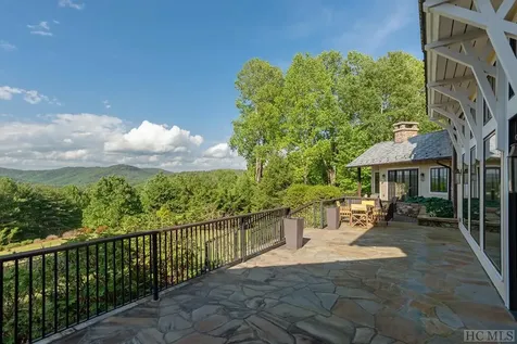 82 Drystack Way Cashiers NC 28717