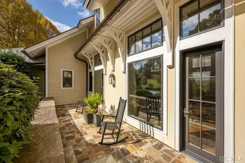 82 Drystack Way Cashiers NC 28717