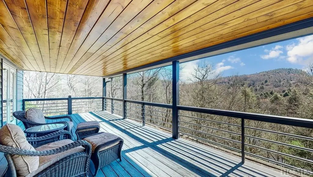 34 Spruce Lane Highlands NC 28741