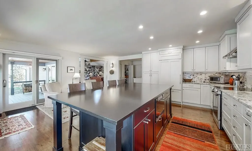34 Spruce Lane Highlands NC 28741
