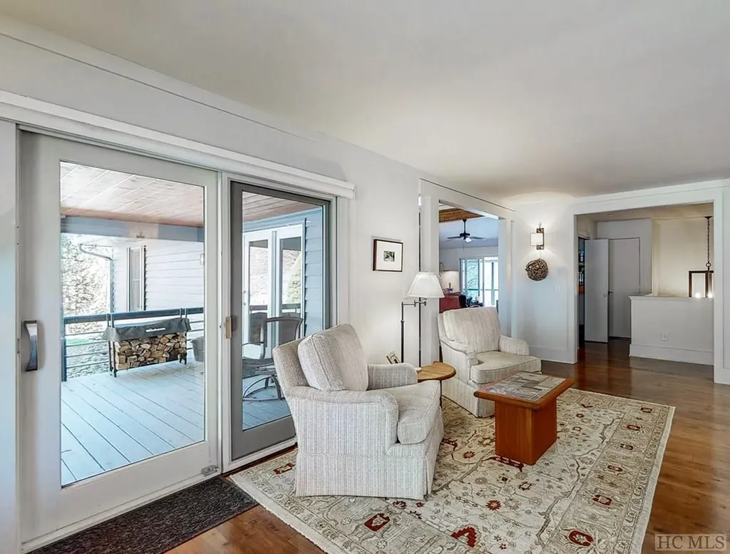 34 Spruce Lane Highlands NC 28741