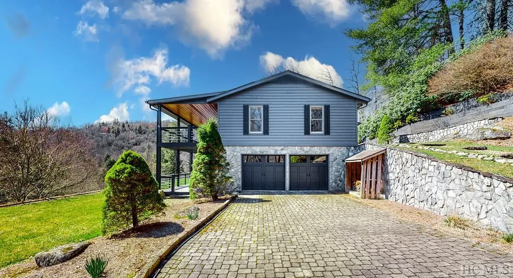 34 Spruce Lane Highlands NC 28741