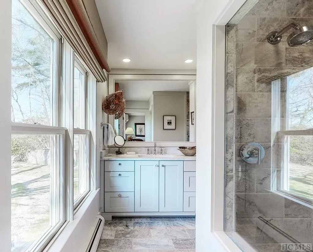 34 Spruce Lane Highlands NC 28741