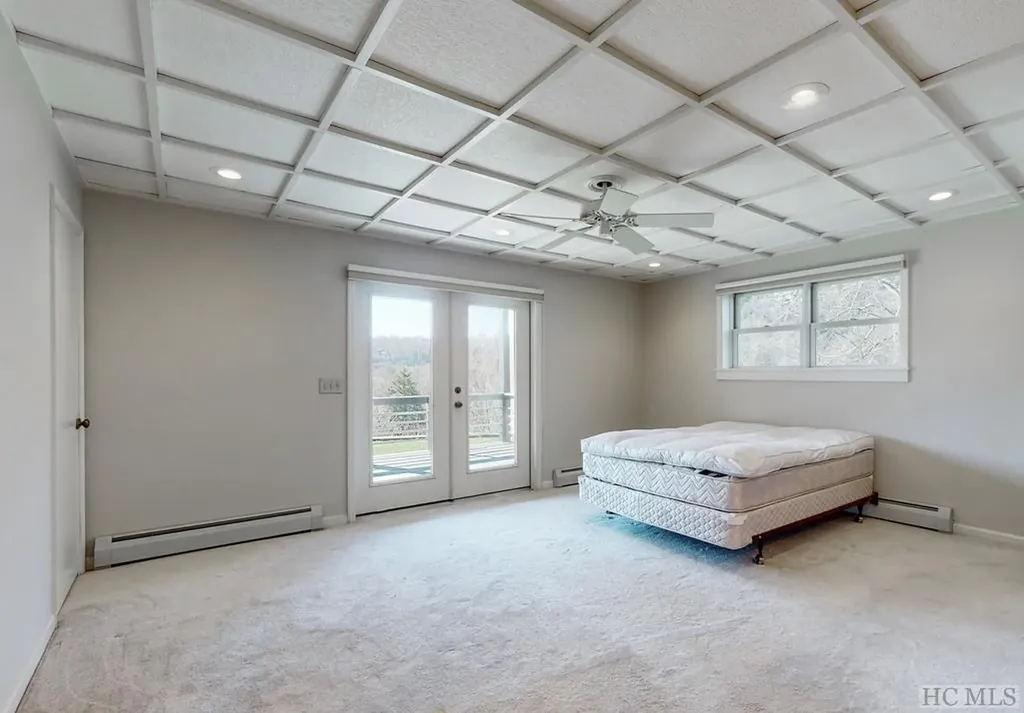 34 Spruce Lane Highlands NC 28741