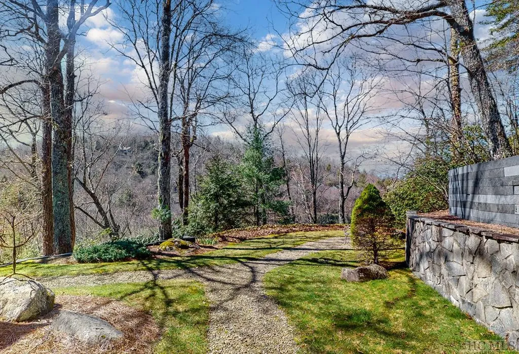 34 Spruce Lane Highlands NC 28741