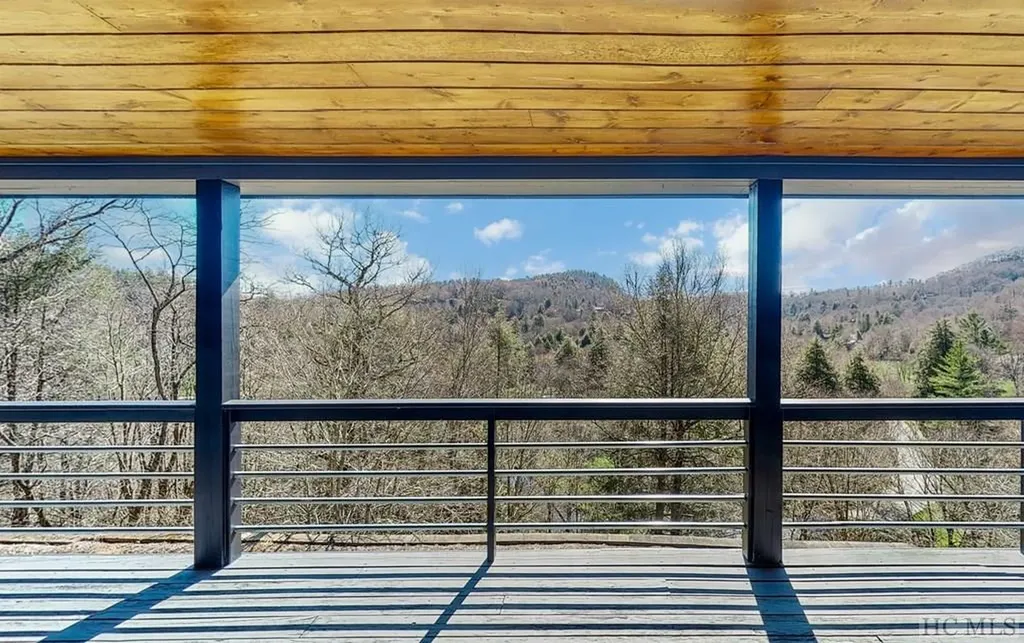 34 Spruce Lane Highlands NC 28741