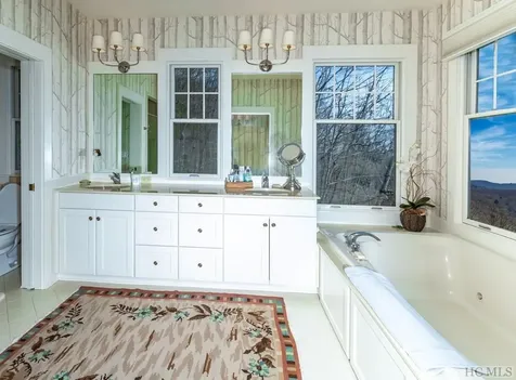 562 Panther Ridge Road Lake Toxaway NC 28747